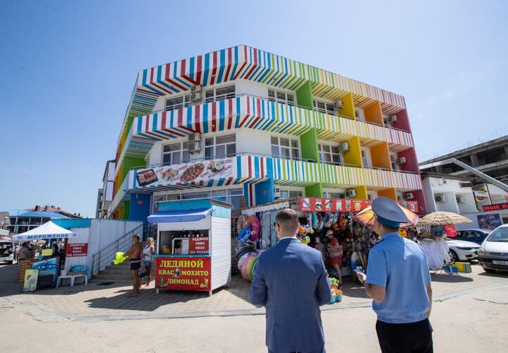 В Анапе официально признанный самостроем отель три года продолжает работать и селить туристов