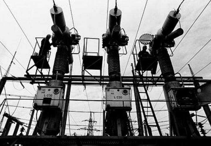 Запасайтесь водой и свечами: семь улиц и 6 садовых товариществ сегодня останутся без электроэнергии в Краснодаре 