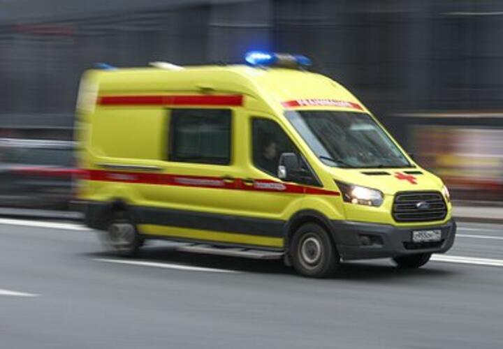 Женщина родила прямо в пробке на кубанской трассе «М-4»