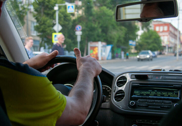 Можно ли садиться за руль людям с нетрадиционной сексуальной ориентацией, рассказал психиатр
