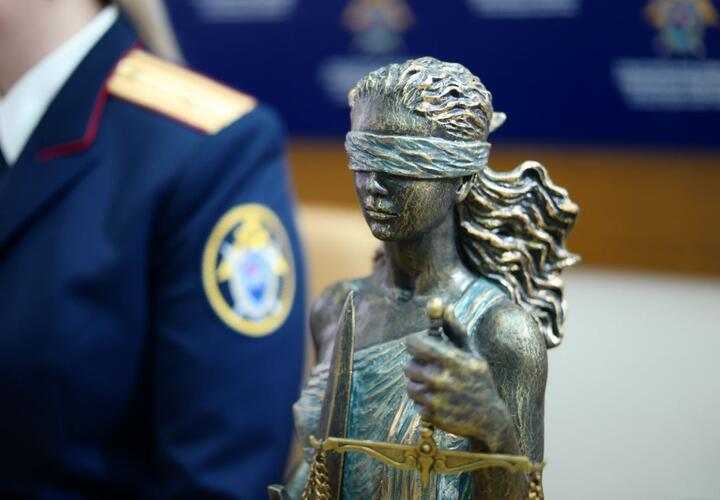 На Кубани посадили извращенца, который надругался над собственными дочками