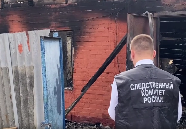 В Армавире при пожаре в частном доме погибла женщина