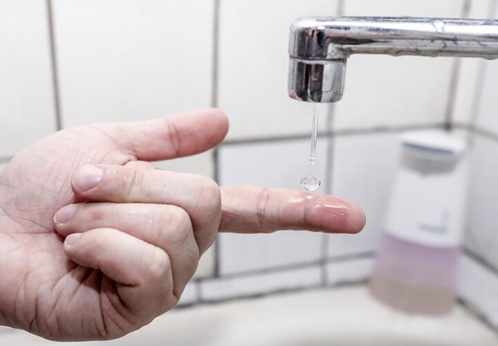 В трех городах Кубани отключат воду из-за крупной аварии 