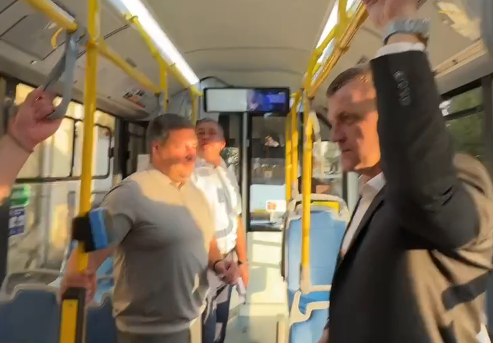 На улицы Краснодара выехали новые низкопольные электробусы