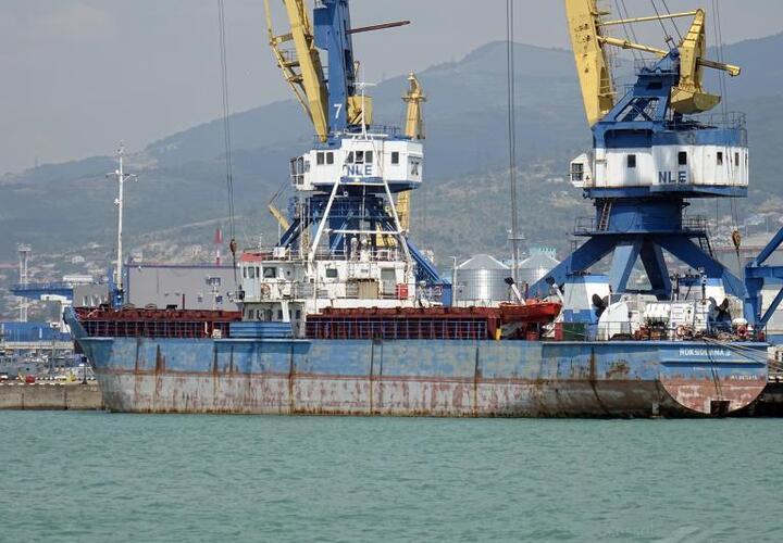 Росприроднадзор не сумел взыскать более 150 млн рублей за вред экологии от затонувшего сухогруза в Новороссийске