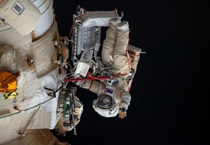 Учёные рассказали, когда люди переедут жить в космос