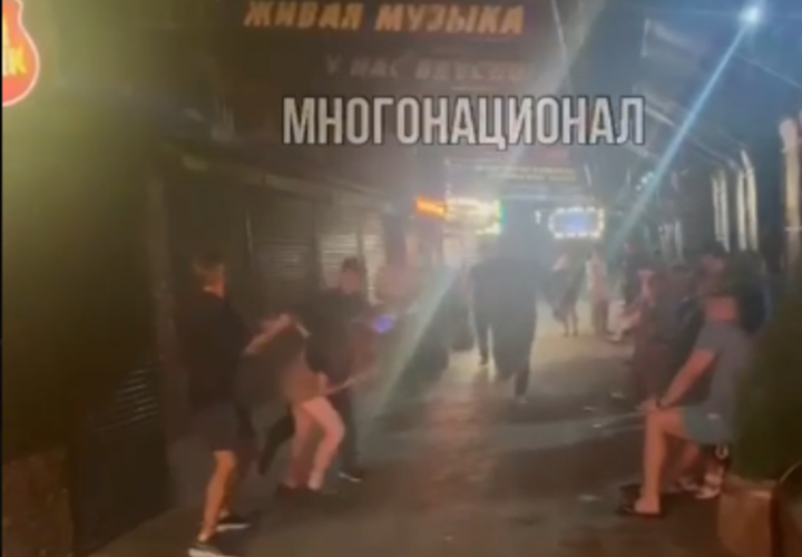 В Анапе в массовой драке избили молодых аниматоров