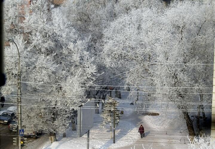 В Сочи задерживают вылеты самолетов из-за снегопада в Москве