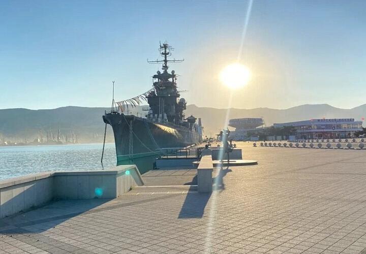 Выходные в Новороссийске начнутся с залпов орудий