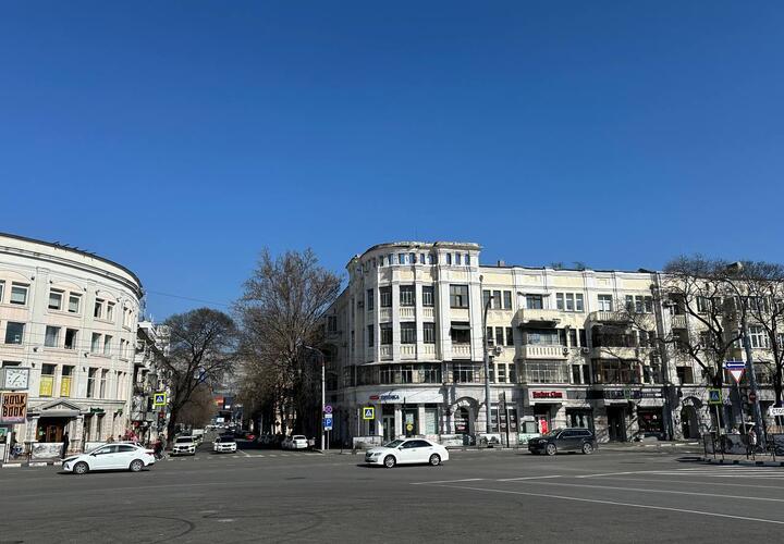 Взрывы не прекращаются: на Новороссийск совершена атака безэкипажных катеров 