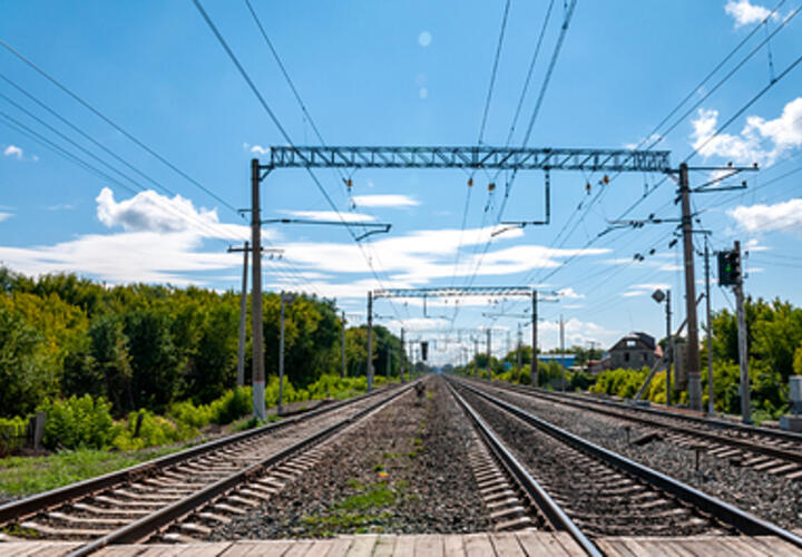 В Туапсинском районе товарный поезд насмерть сбил 86-летнего пенсионера