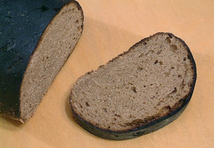 Врач рассказала ,чем полезен черный хлеб 