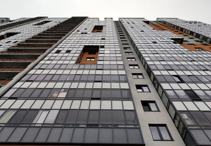 Чтобы заинтересовать покупателей, застройщики вынуждены устраивать акции и распродажи недвижимости