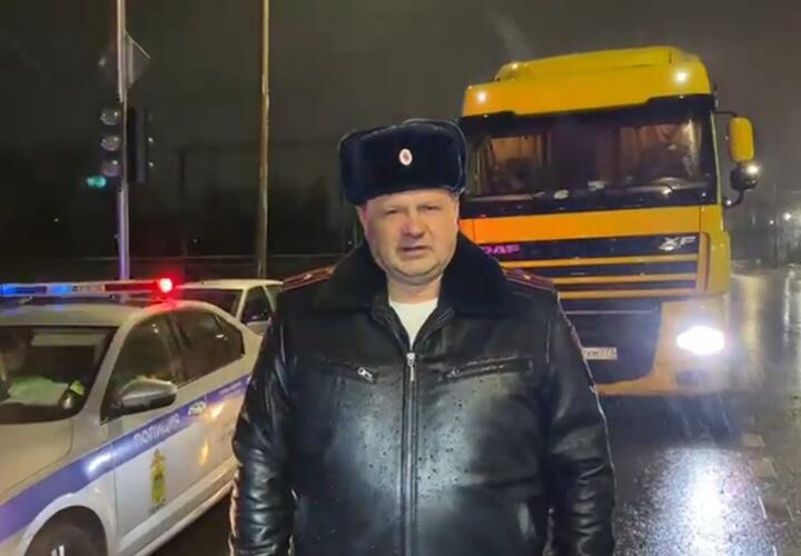 Грузовик насмерть задавил человека в Краснодаре