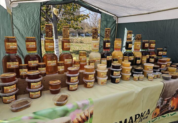 Самый опасный мед для человека назвали эксперты