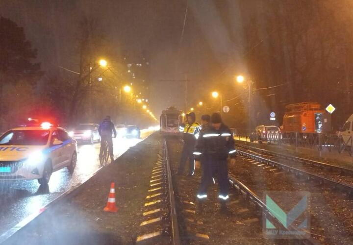 В Краснодаре изменилась схема движения транспорта из-за провала грунта на улице Московской