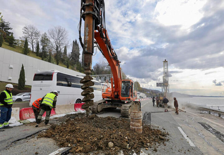 Это надолго: жителям Сочи власти рекомендуют перестать ездить в Адлер на личном транспорте