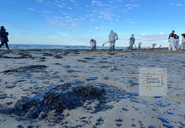 Найдена носовая часть танкера, крушение которого спровоцировало экологическое бедствие на Кубани