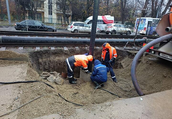 Ремонт поврежденного коллектора на Московской в Краснодаре оценили в 200 млн рублей