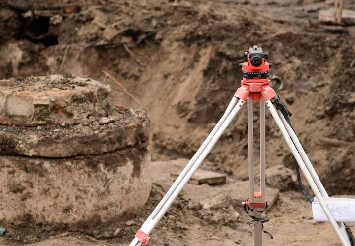 В Краснодаре на неделю закроют движение на двух улицах из-за ремонта ливневки