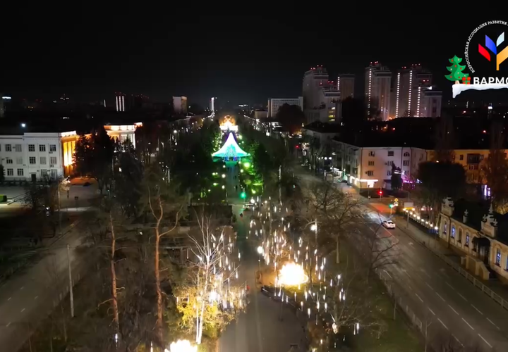 Власти Краснодара использовали украшенную Галицким улицу Красную для рекламы города