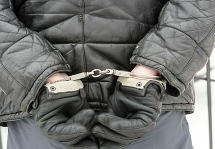 Двое полицейских в Ейске попытались взять под свою «крышу» нелегальный алкогольный бизнес