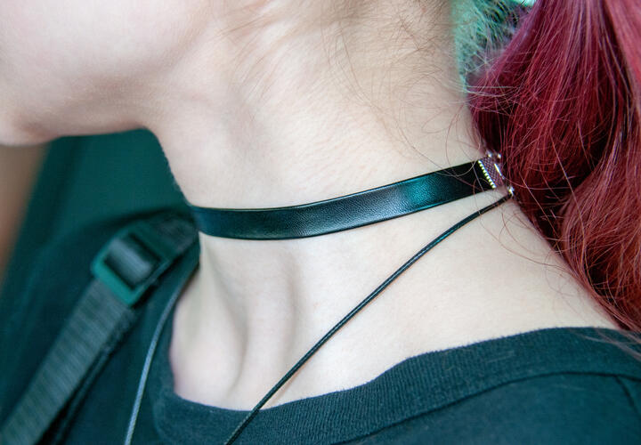 Хрустеть или не хрустеть: к чему может привести неправильная разминка шеи, рассказал врач