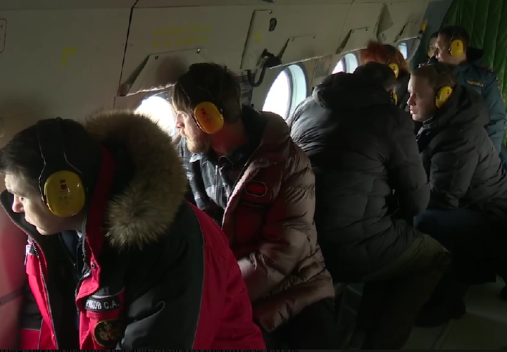 Помощник президента России Руслан Эдельгериев и глава кубанского Оперштаба Игорь Галась, рассказали о результатах мониторинга с воздуха загрязнённых участков Черноморского побережья