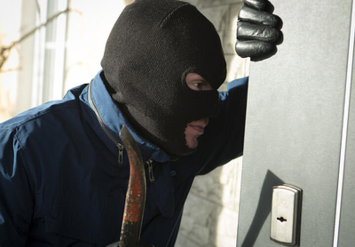 22 квартиры ограбили серийные домушники в Краснодарском крае