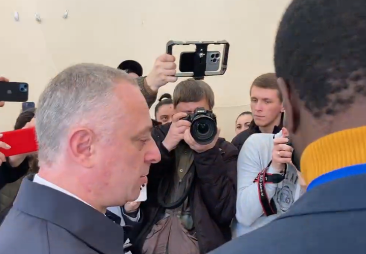 Кандидат в президенты Абхазии Бадра Гунба поблагодарил международных наблюдателей 