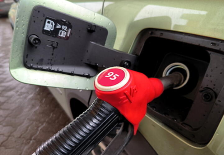 Правительство РФ введет запрет на экспорт бензина до конца лета