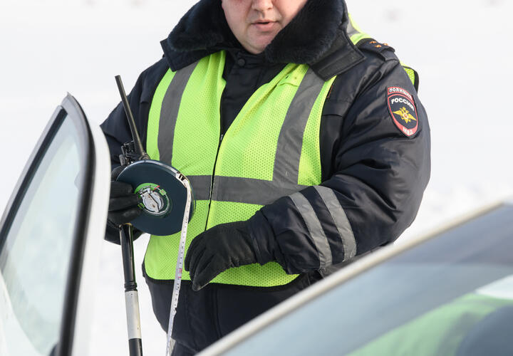 В Краснодаре полицейский фальсифицировал документы, чтобы спасти друга