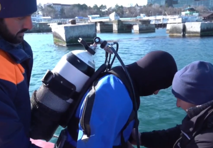 В акватории морского порта мазута не обнаружено