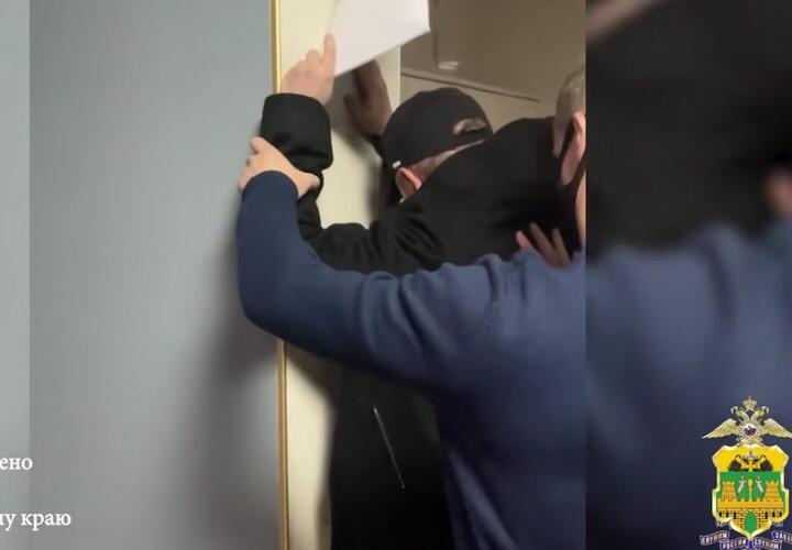 Экс-депутат из Новороссийска вымогал у бизнесмена 500 миллионов