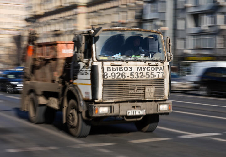 Компанию, занимающуюся вывозом мусора на Кубани, привлекли к ответственности за неоднократные нарушения