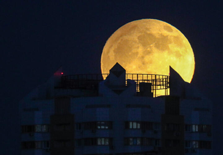 Полное лунное затмение увидят россияне на этой неделе