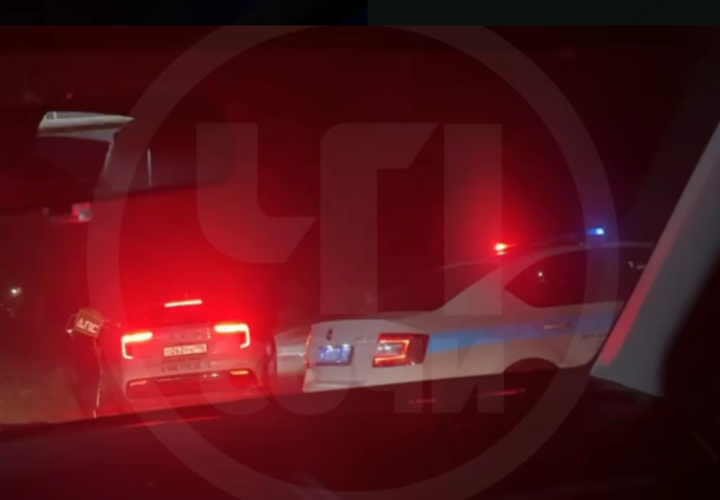 Самокатчик погиб под колёсами автомобиля в Сочи  