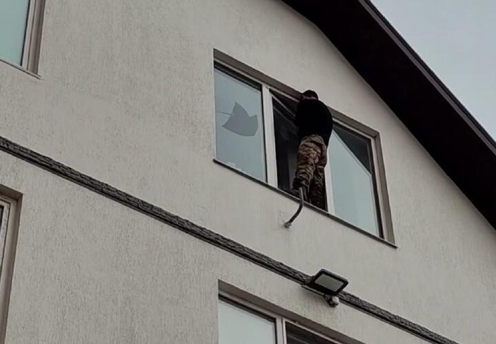 В анапской больнице пациент внезапно взбесился и начал крушить всё вокруг