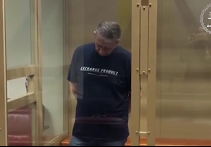 В Краснодаре педофил не один год насиловал своих малолетних родственников