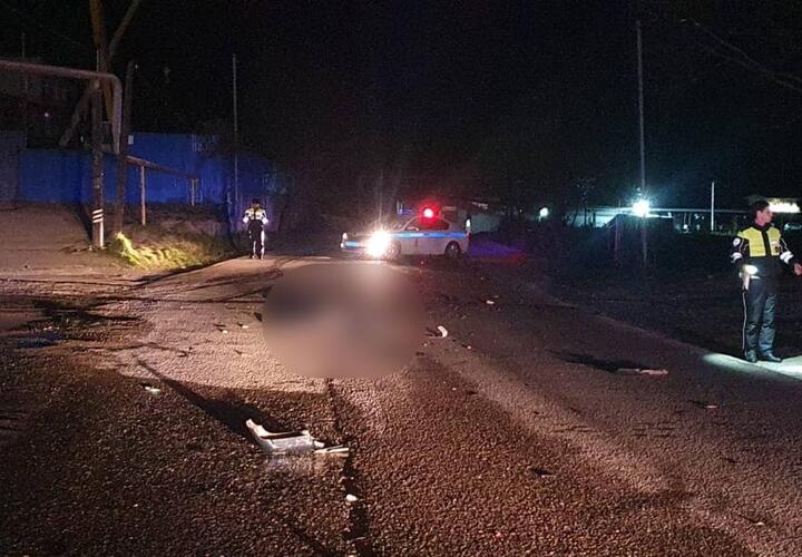 В Сочи ищут родственников погибшего в аварии самокатчика