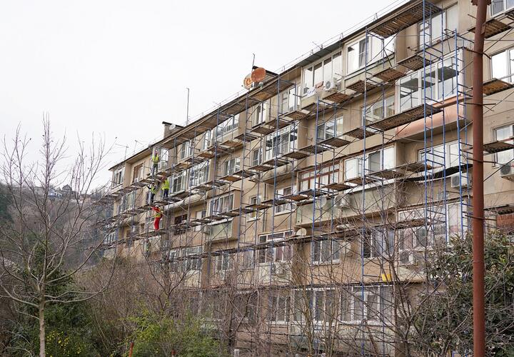  В Сочи в 2025 году собираются капитально отремонтировать 62 многоквартирных жилых дома