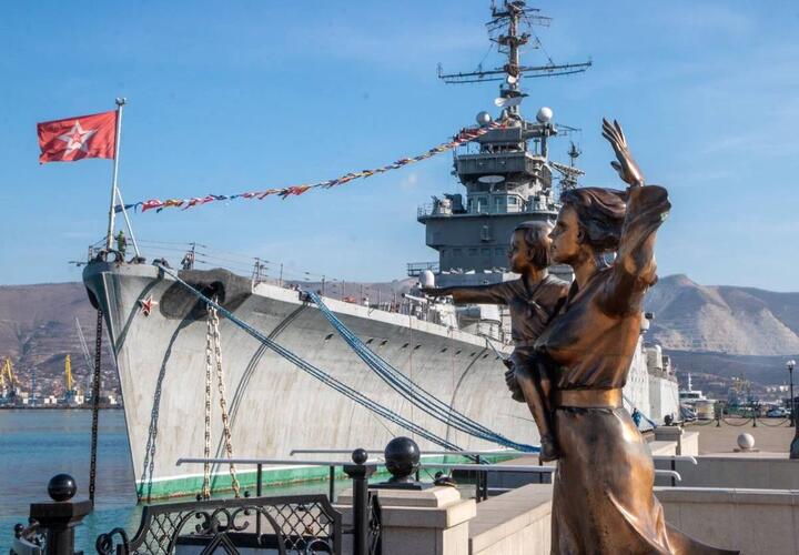 Жителям Новороссийска объяснили появление в городе неприятного запаха