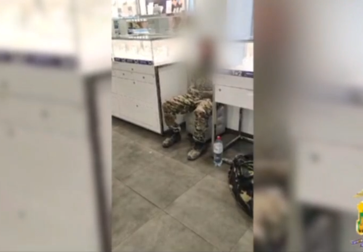 Представил себя героем боевиков: в Анапе бомж пошёл на грабёж ювелирного магазина 