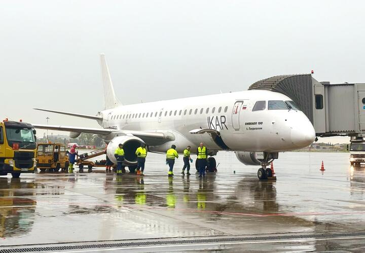 Пять из восьми самолетов вернулись в Сочи после ухода на запасные аэродромы из-за густого тумана