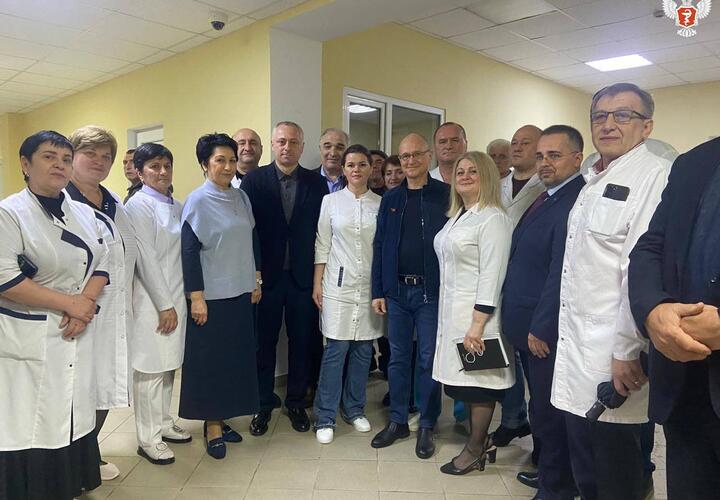 Профилактические осмотры детей продолжатся до конца учебного года