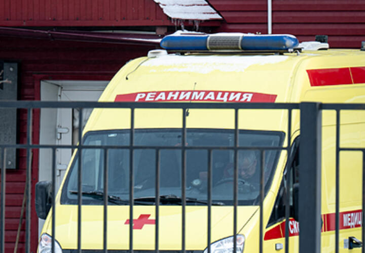 Упал с пеной из-за рта: в Краснодаре скоропостижно скончался школьник