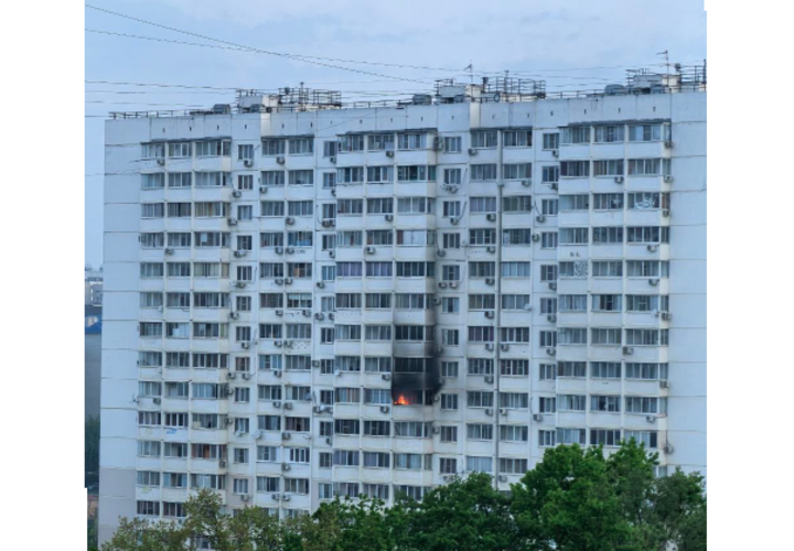 В Краснодаре загорелась многоэтажка, эвакуированы люди
