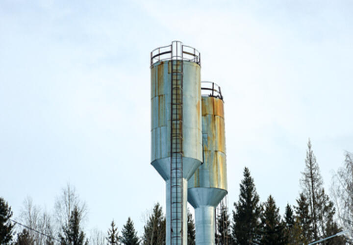 В Павловском районе Кубани населению поставляли воду сомнительного качества и с грубыми нарушениями закона