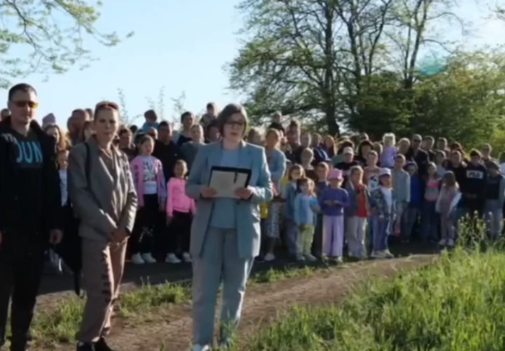 Без газа, света и воды: более 50 многодетных семей «бьются» с администрацией Ейска