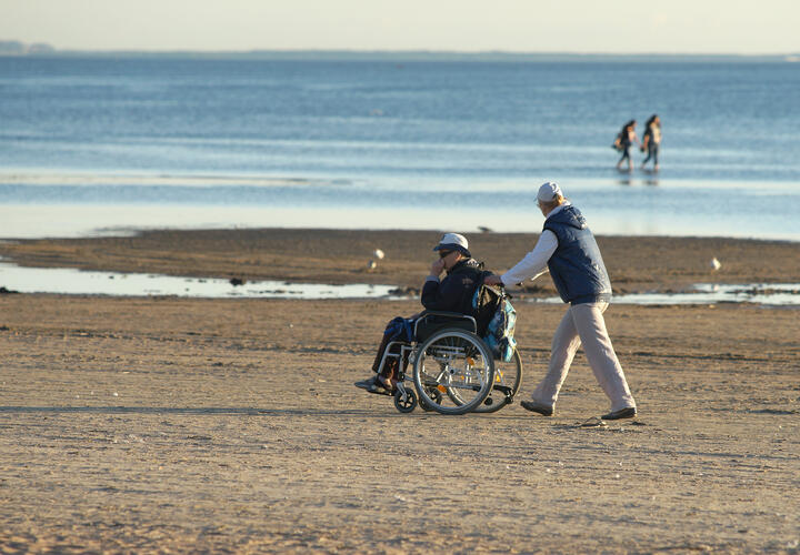 Инвалид на коляске воткнула нож в шею анапчанина 